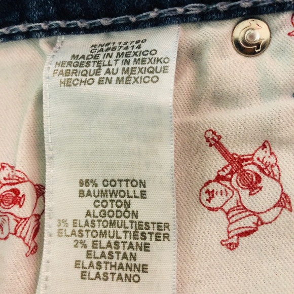 True Religion - Picture 4 of 8